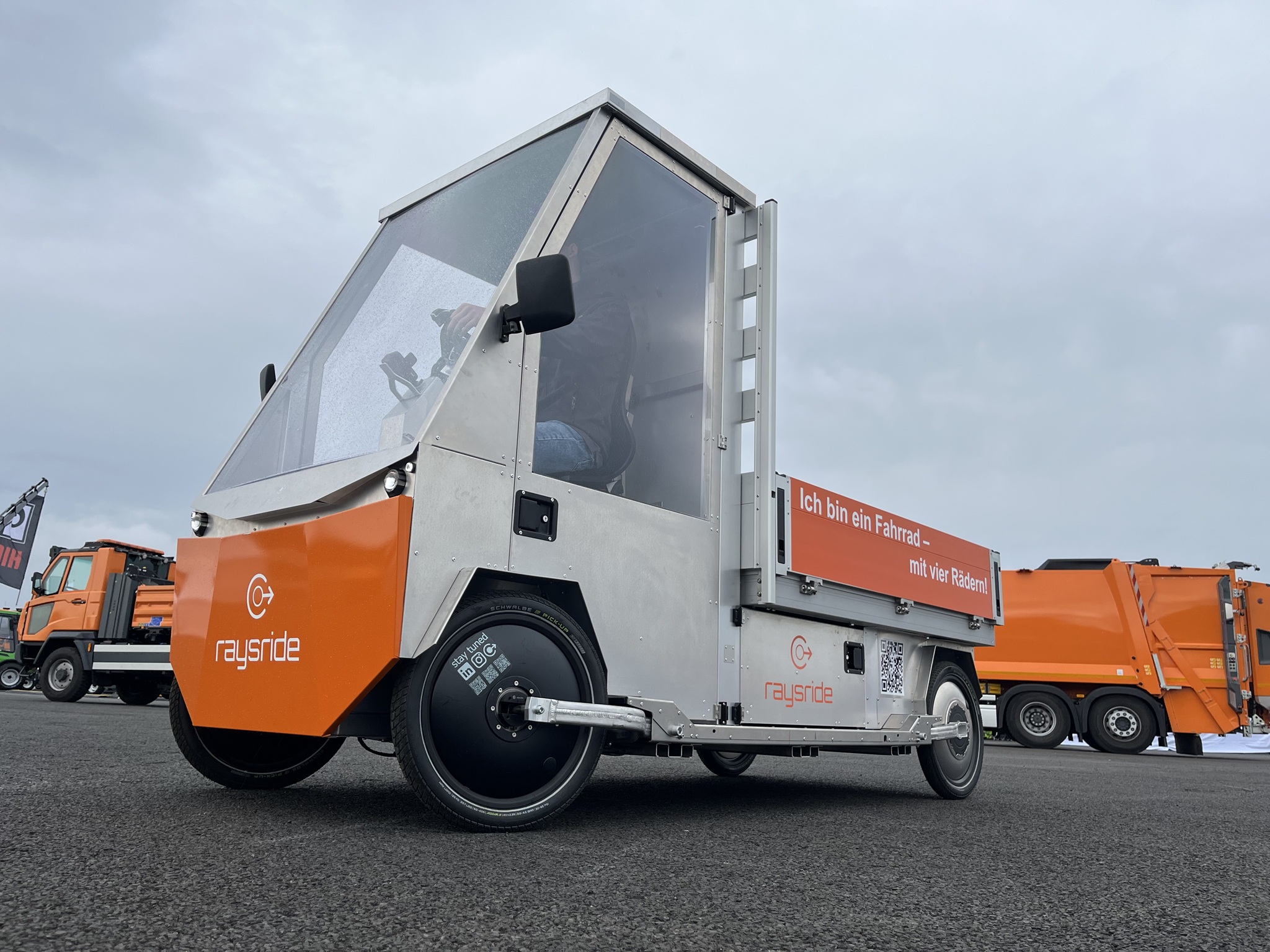 raysride Pritschenwagen Seitenansicht